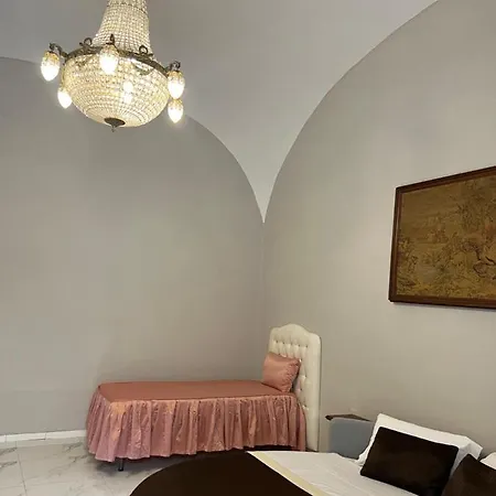 Carlo Di Borbone B&B 카세르타